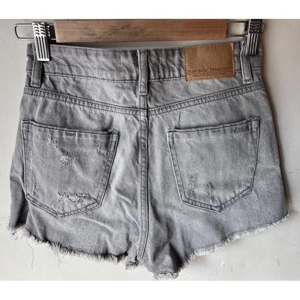 Zara woman gray